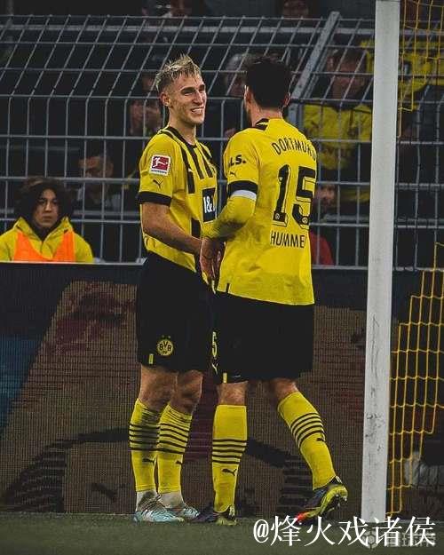 德媒：施洛特贝克在等待豪门，多特可能强硬应对